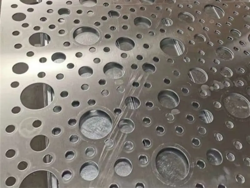 Aluminium perforated sheet